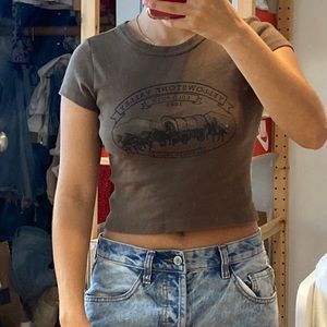 Brandy Melville graphic cropped tee